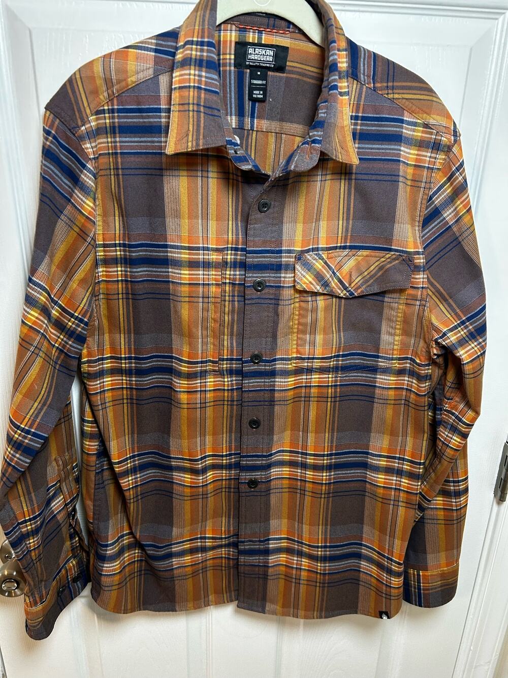 Duluth Trading Alaskan Hardgear Size M Standard Fit Shirt button Down